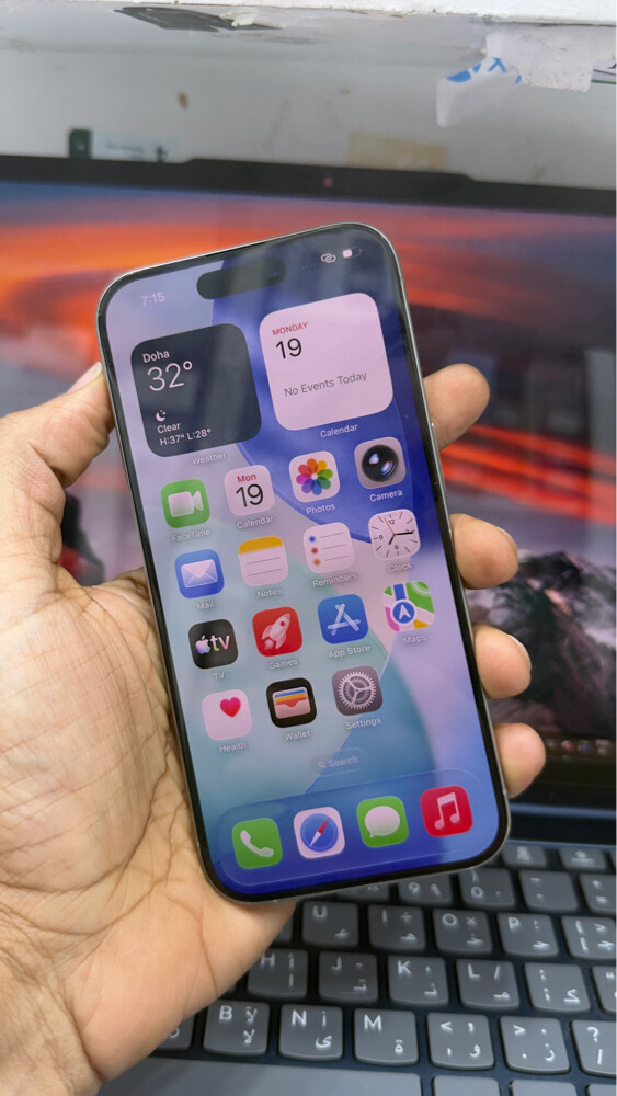 i phone 15 pro 256 gb  - 3
