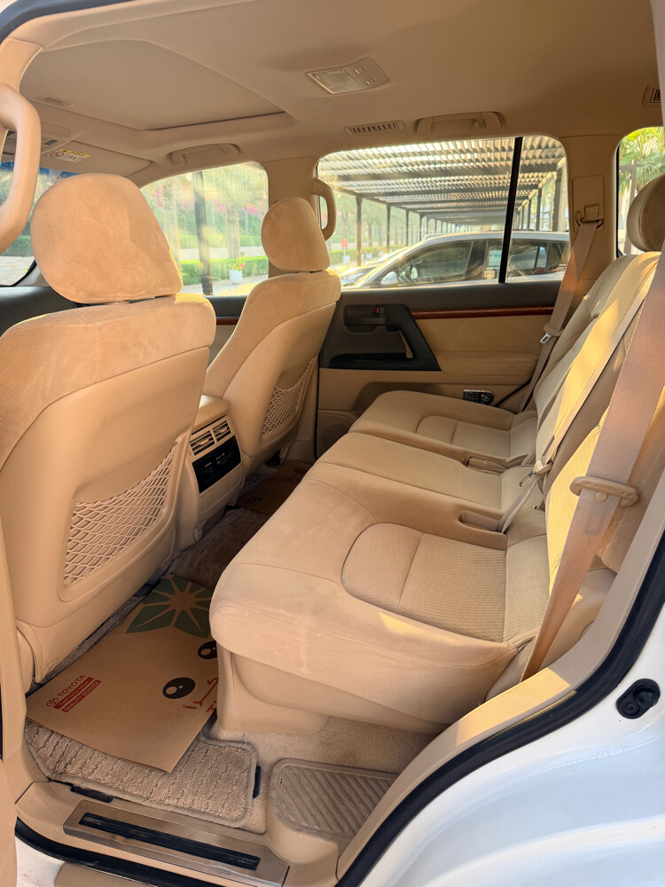 Land cruiser 2015 GXR-limited V8 - 2