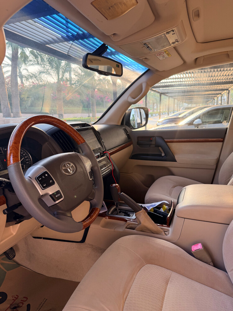 Land cruiser 2015 GXR-limited V8 - 5