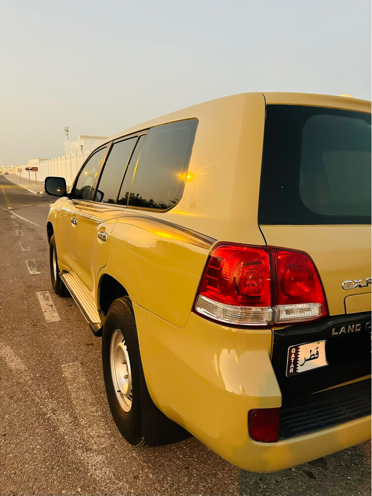 Land Cruiser gxr - 1