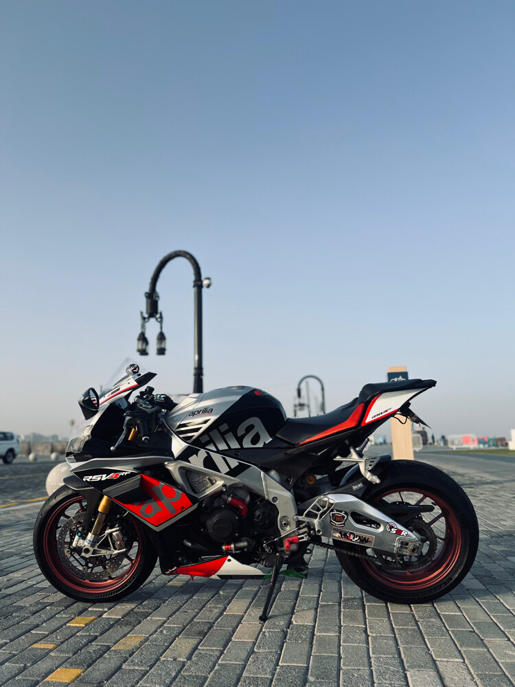 Aprilia RSV4 2014 - 2