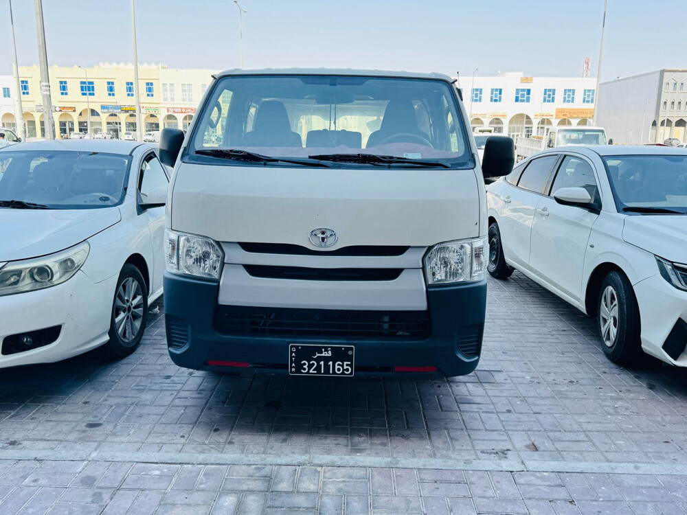 toyota hiace cargo van - 3