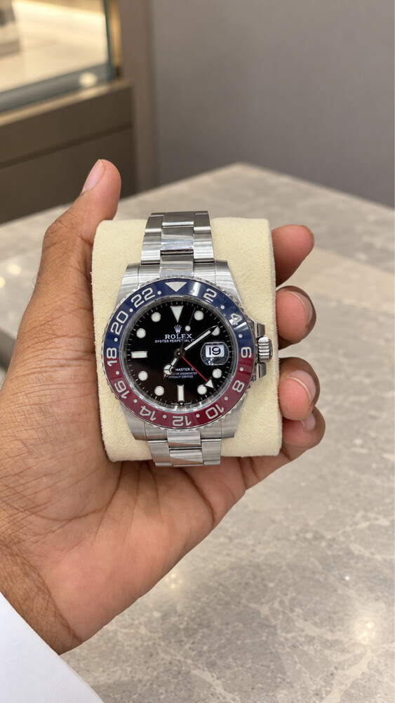 Rolex GMT-Master II Pepsi Oyster - 2
