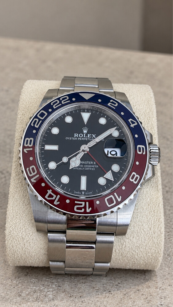 Rolex GMT-Master II Pepsi Oyster - 4