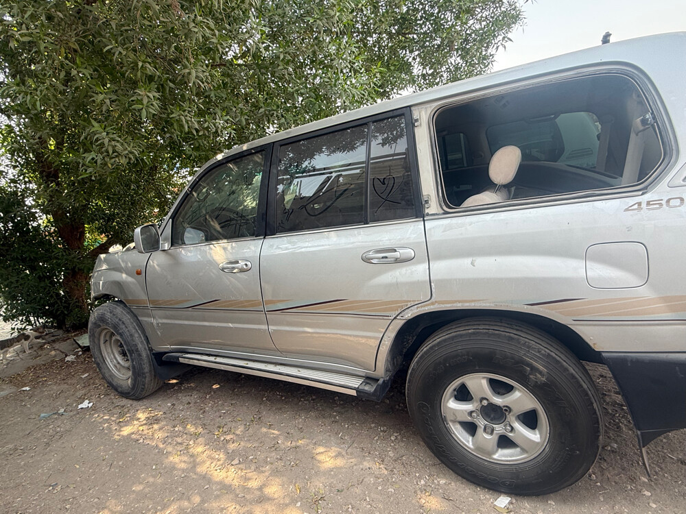 Land cruiser  - 1