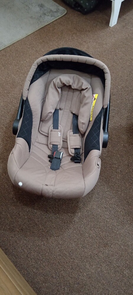 Adjastable walker and  Car Seat - 6