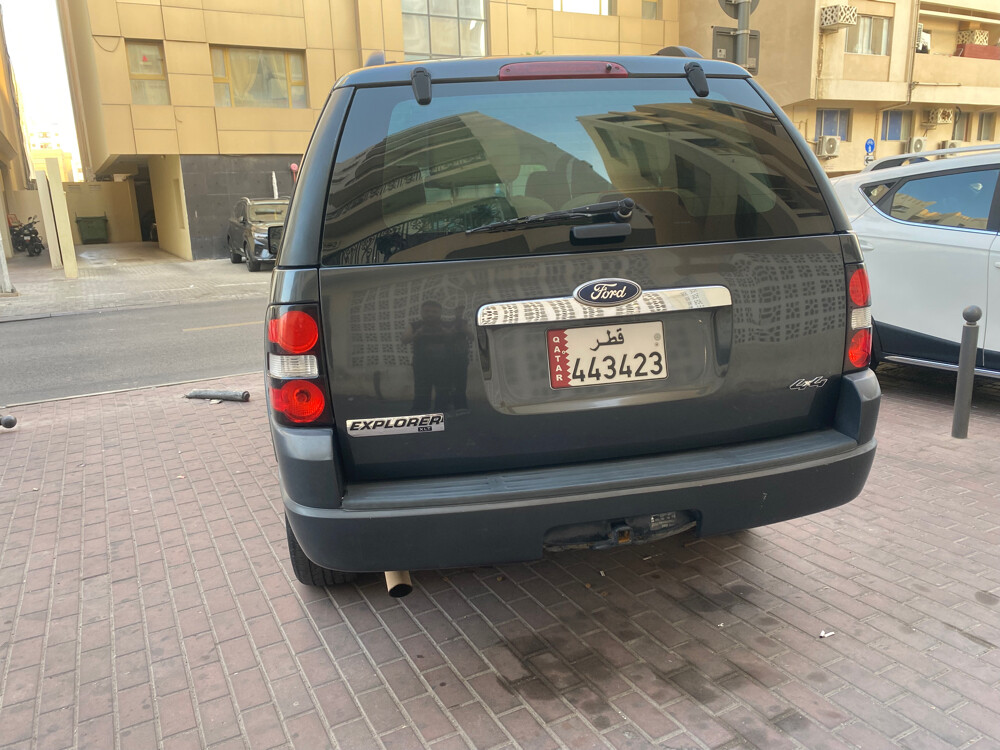 ford explorer 2010 model  - 4