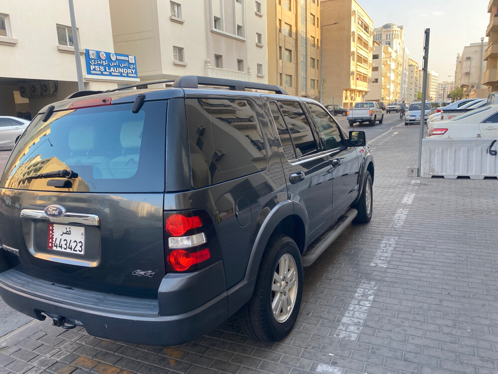 ford explorer 2010 model  - 17