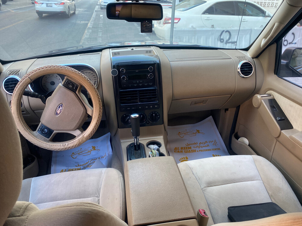 ford explorer 2010 model  - 15