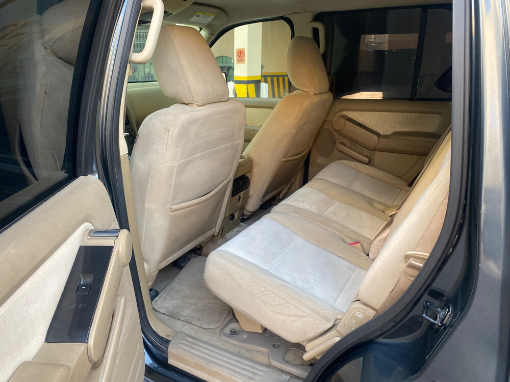 ford explorer 2010 model  - 11