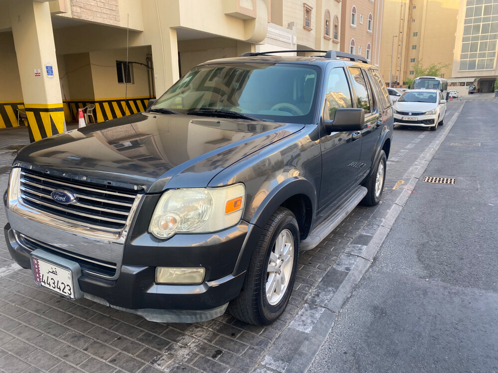 ford explorer 2010 model  - 23