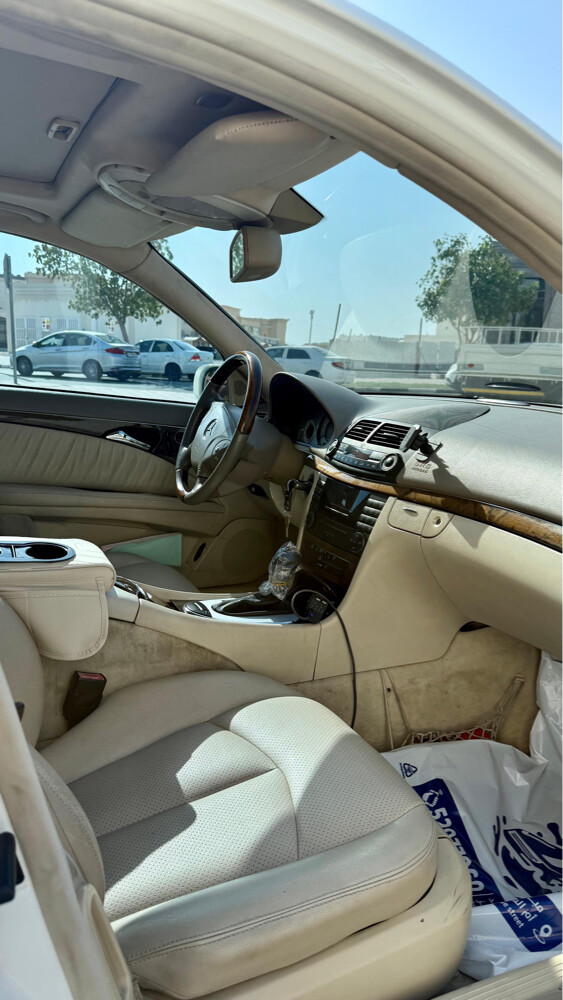 للبيع مرسيدس اي ٢٤٠  موديل ٢٠٠٤  - 10