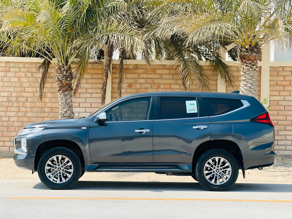 MITSUBISHI MONTERO SPORT 2022 - 2