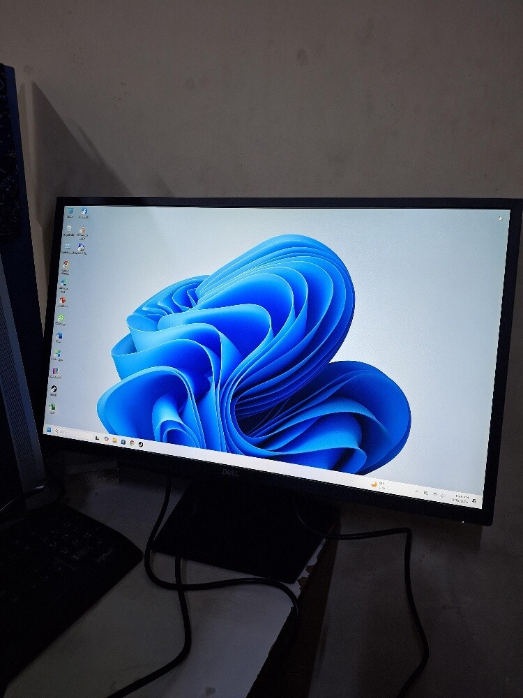 dell monitor 27 inch - 1