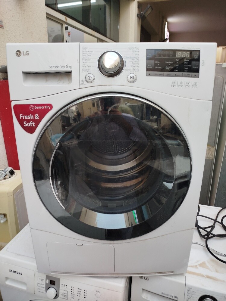 LG 9kg dryer full working for sale - 2