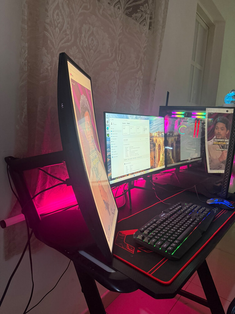 full setup,2monitors + table +chair - 7