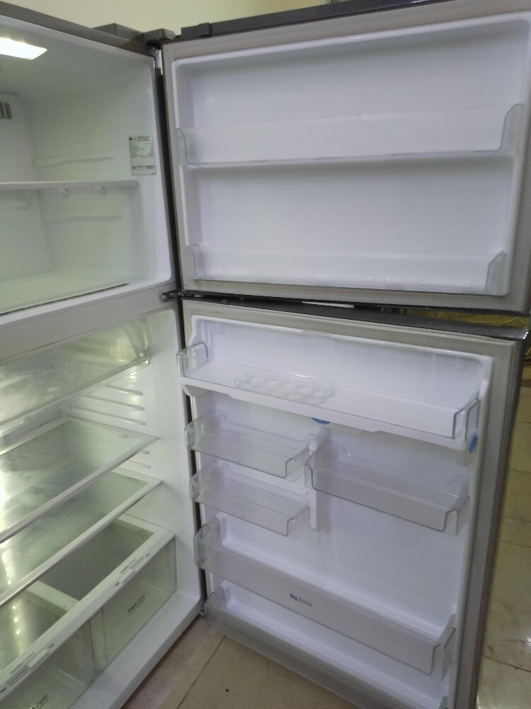 LG big fridge For sale - 4