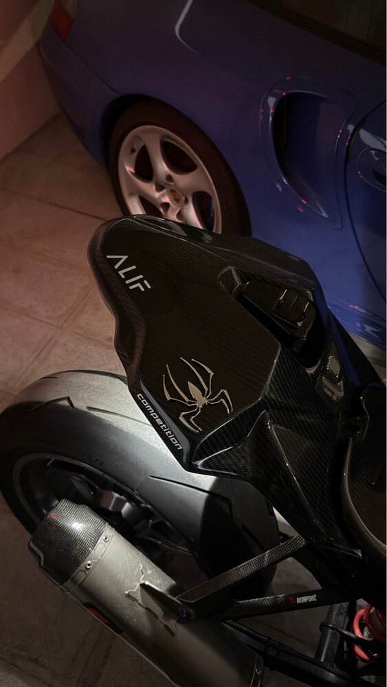 BMW - 3
