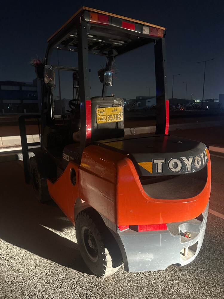 TOYOTA  - 7