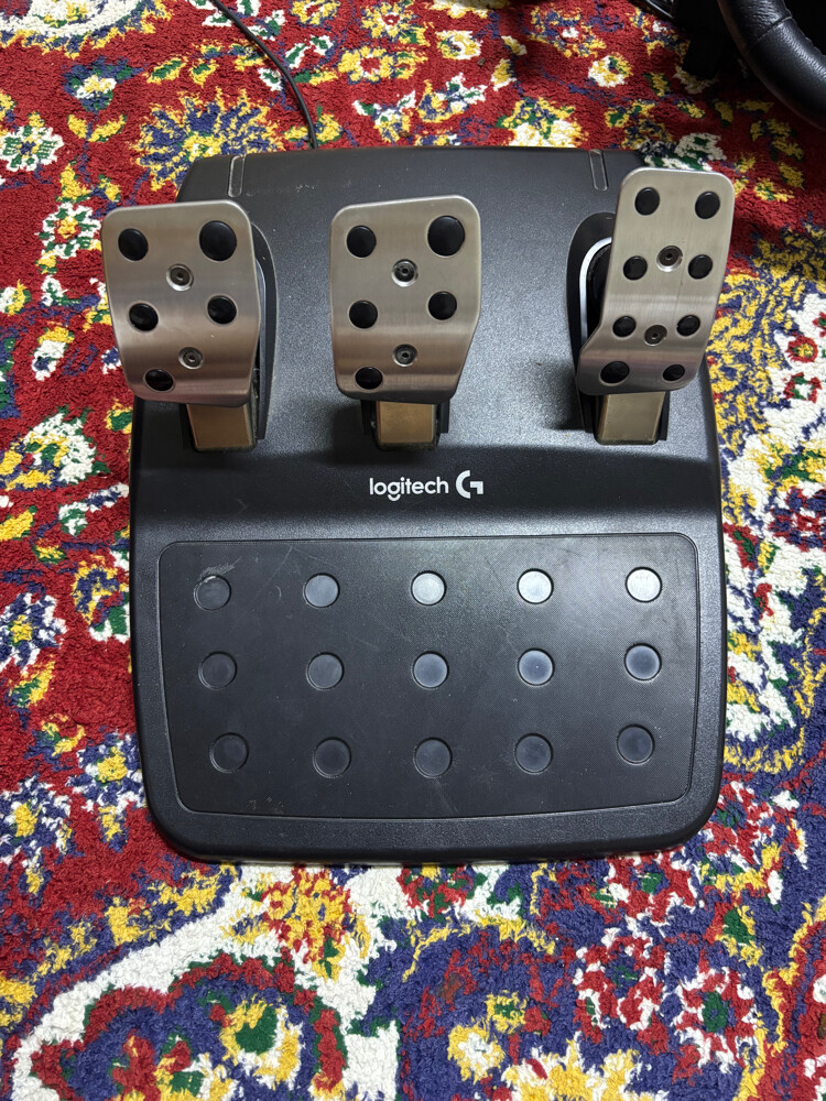 steering wheel with gear  - 3