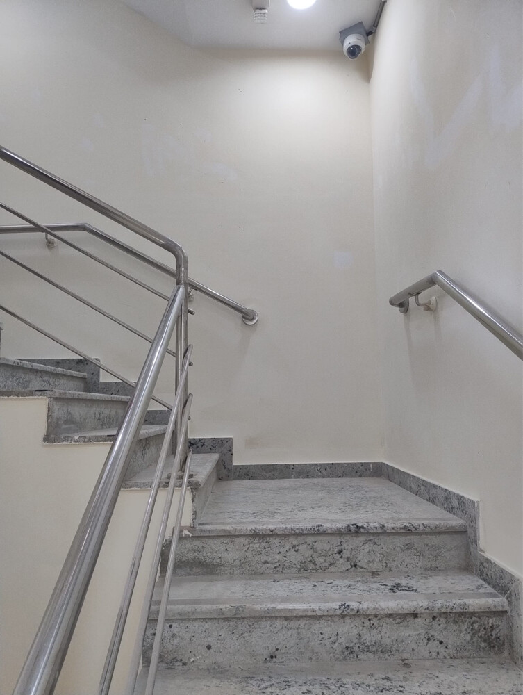 للبيع عماره سكنيه جديدة بالمطار - 5