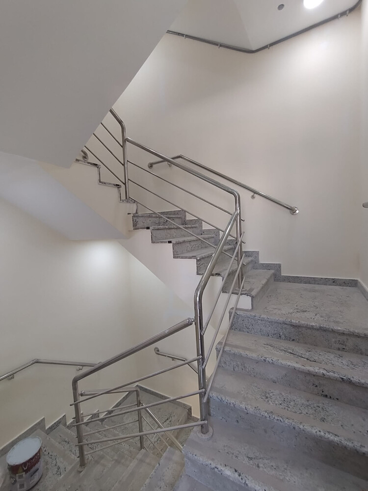 للبيع عماره سكنيه جديدة بالمطار - 4