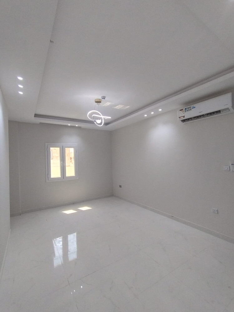 للبيع عماره سكنيه جديدة بالمطار - 3