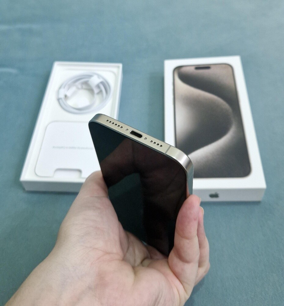 IPhone 15 pro max 256GB - 5