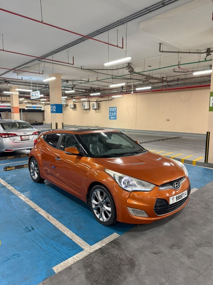 Hyundai veloster full option - 11