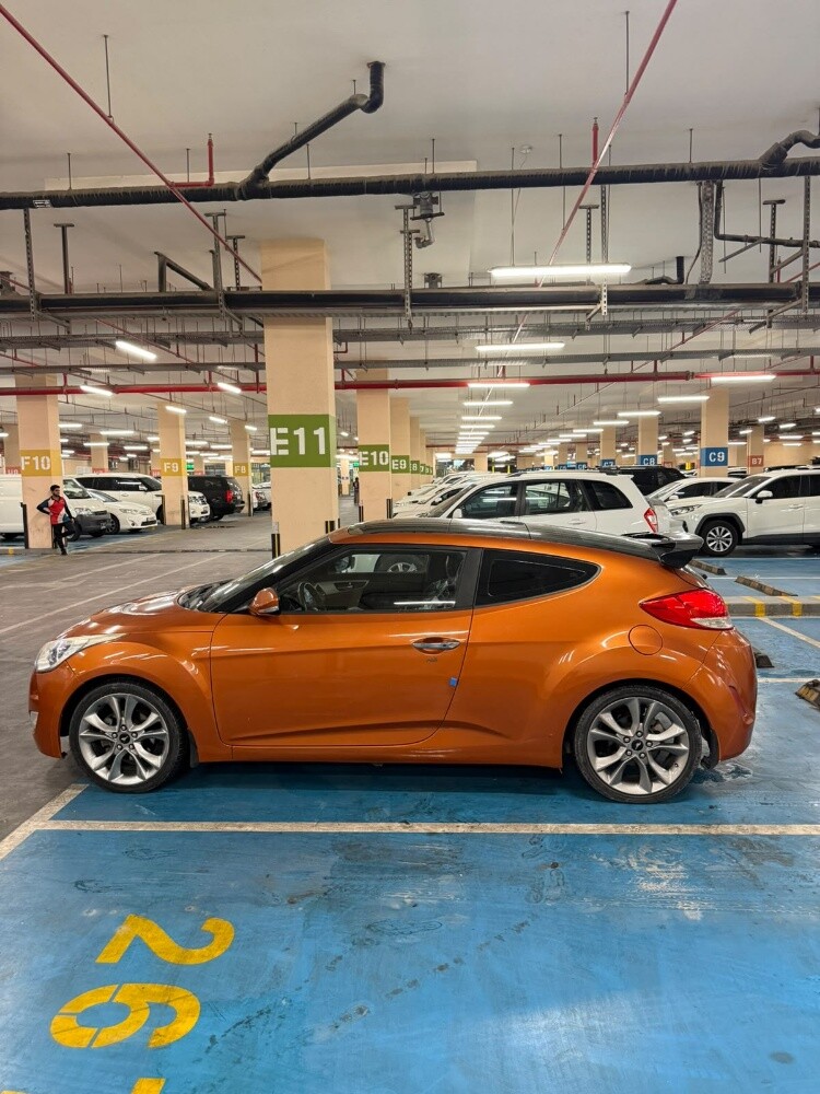 Hyundai veloster full option - 7