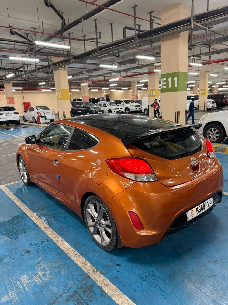 Hyundai veloster full option - 10