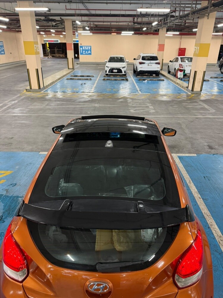 Hyundai veloster full option - 6