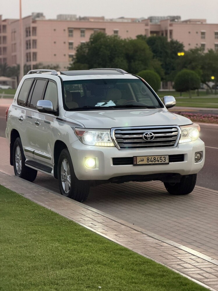 لاند كروزر جي اكس ار - 1