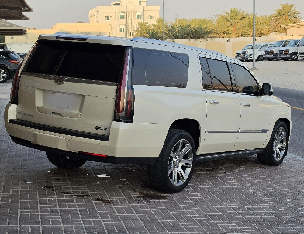 كاديلاك اسكاليد ٢٠١٥ - 4