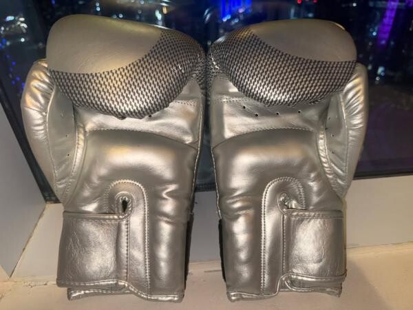 Original Venum Boxing Gloves - 3