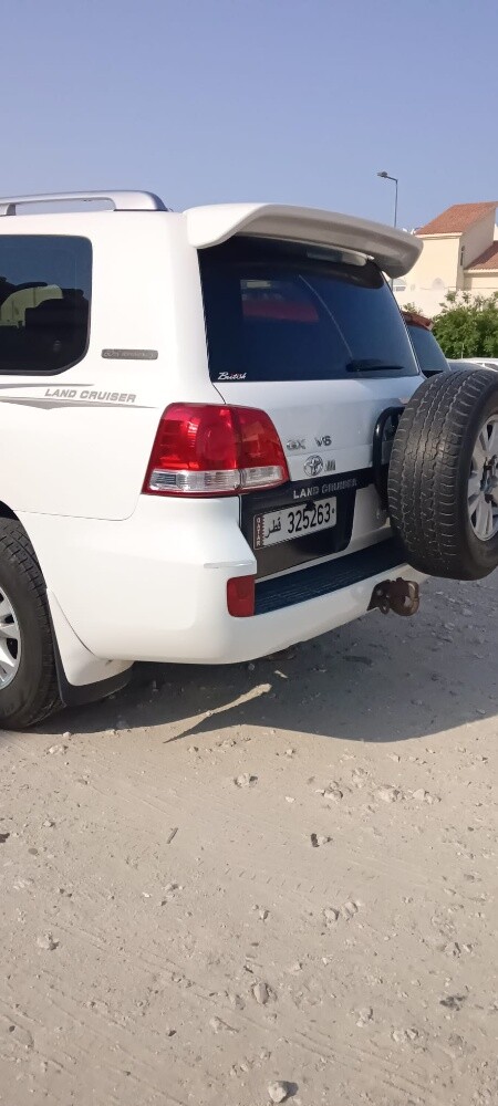 Lady used Land Cruiser GX 2011 - 11