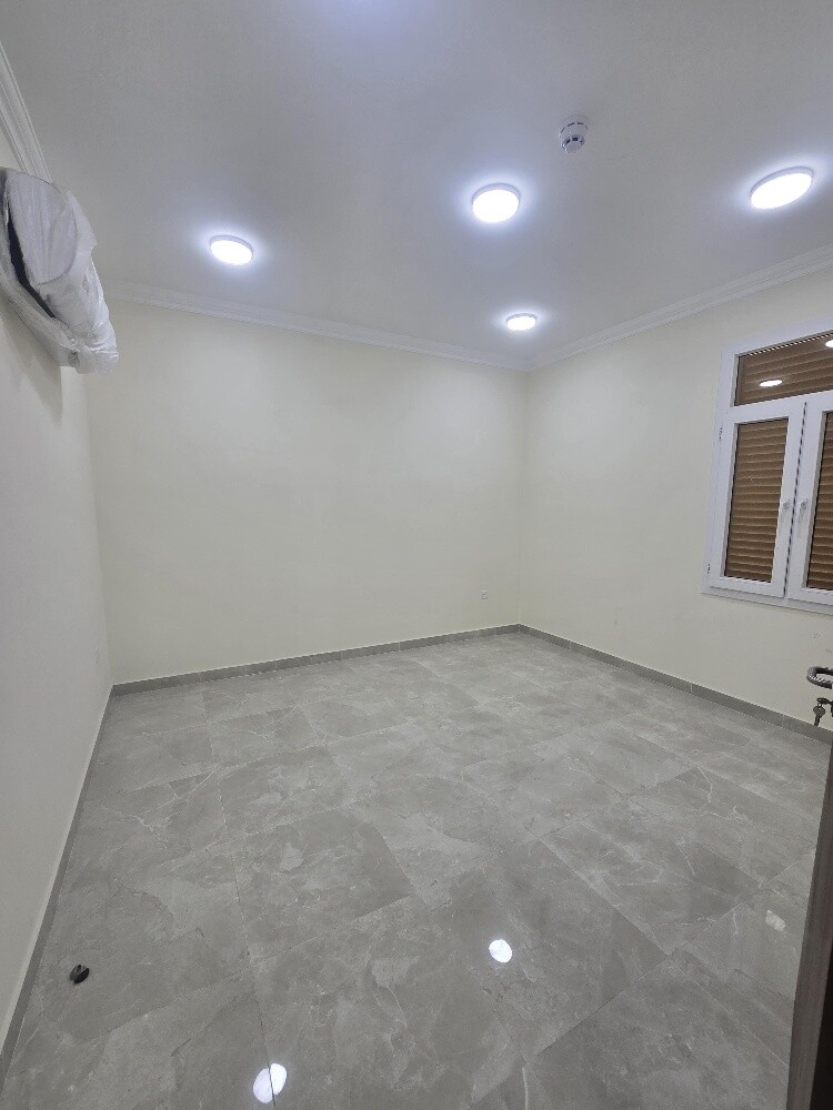For rent 3 apartments in Al Najma - 6