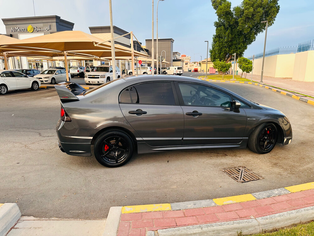 honda civic mid option - 2