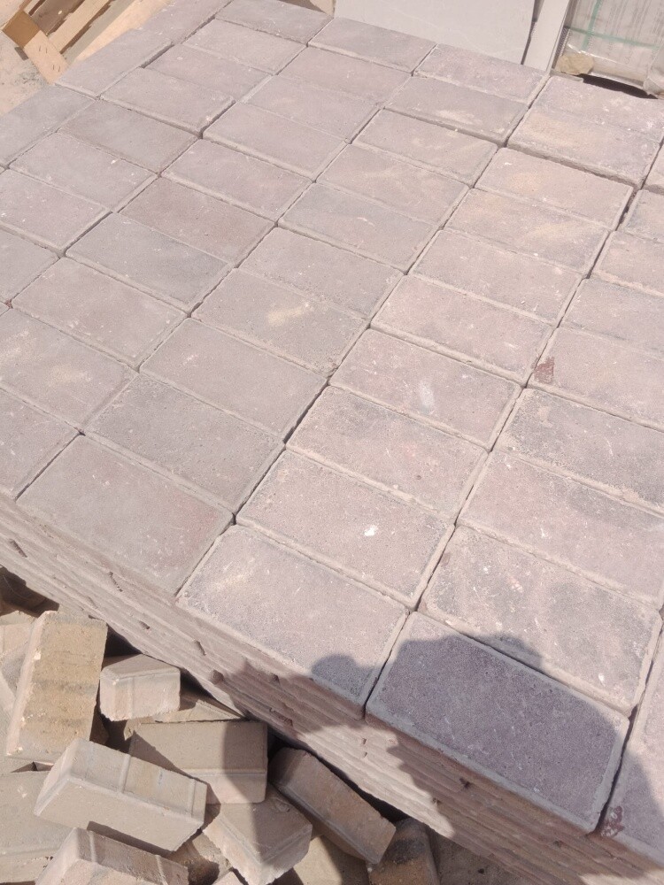 Used interlocking pavers for sale. - 9