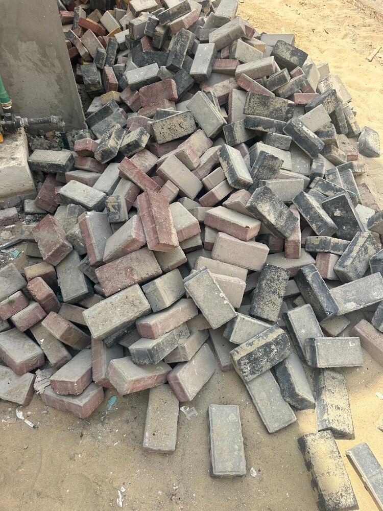 Used interlocking pavers for sale. - 7