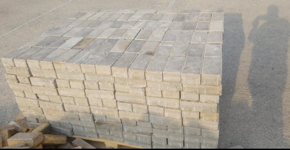 Used interlocking pavers for sale. - 5