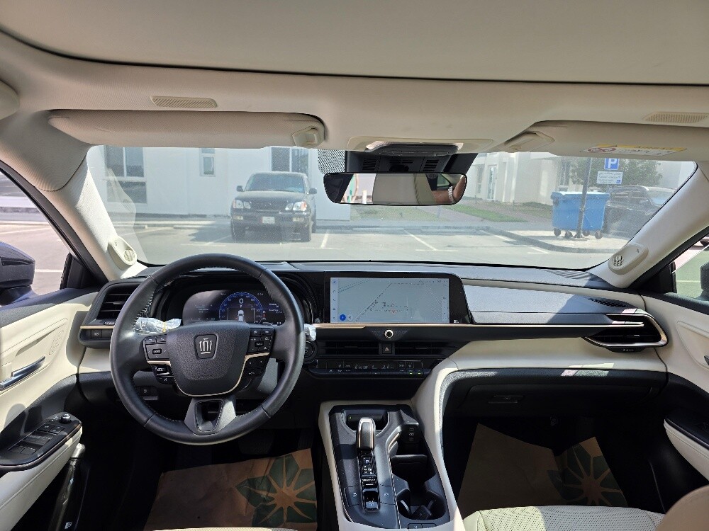 Toyota Crown 2023 2.4L Turbo AWD - 8
