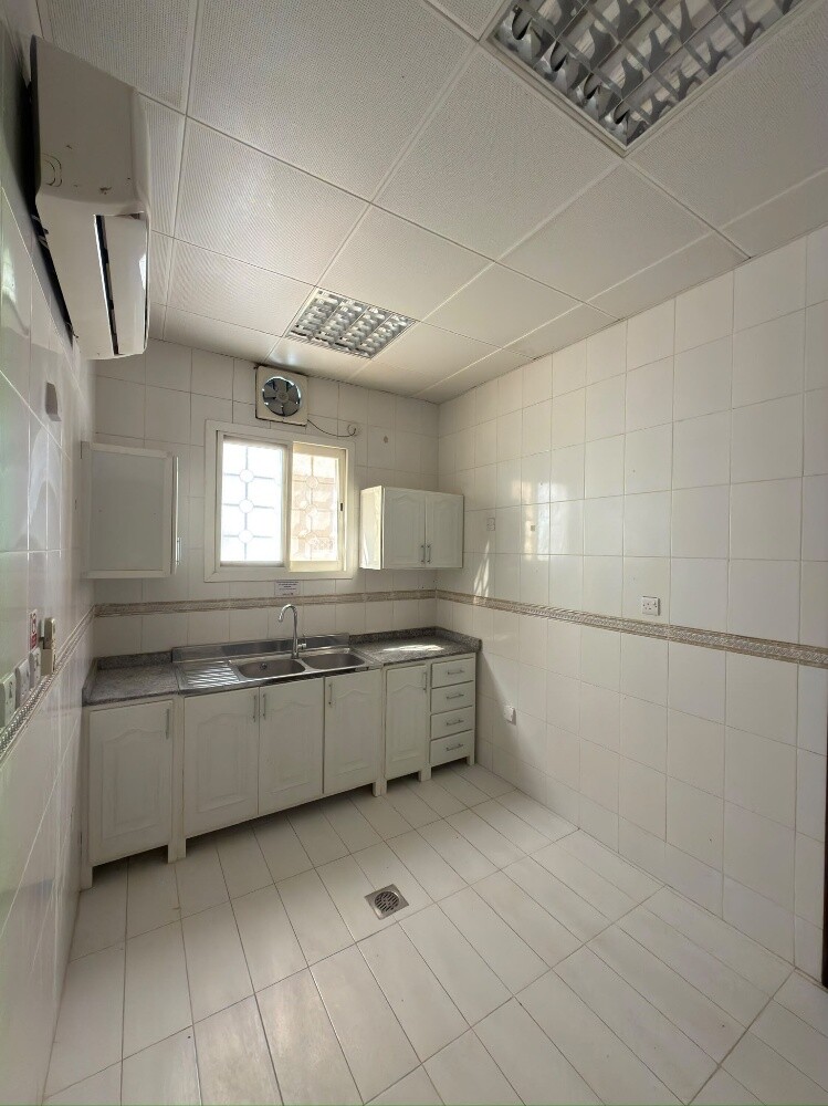 villa for rent in Al saad - 3