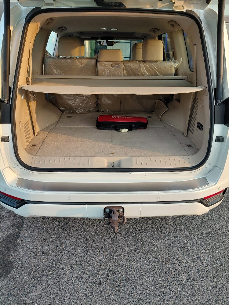 land cruiser 2022 - 7