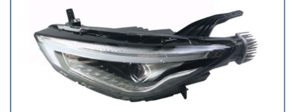 The headlights mg zs - 2