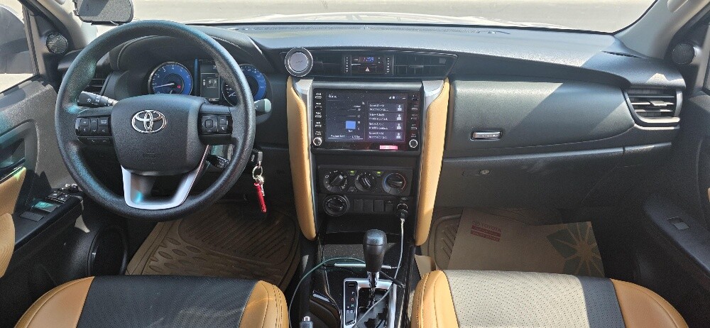2023 fortuner very low mileage - 4