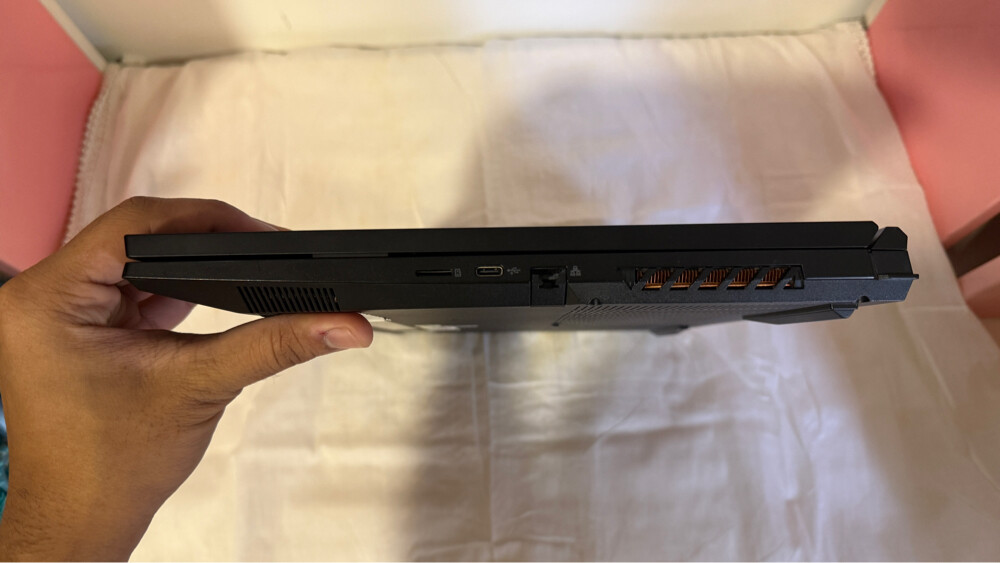 GIGABYTE G6KF RTX4060 8GB  - 6