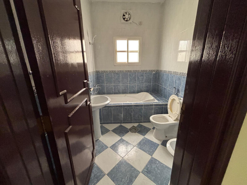 للإيجار فيلا في مريخ إسكان حكومي - 12