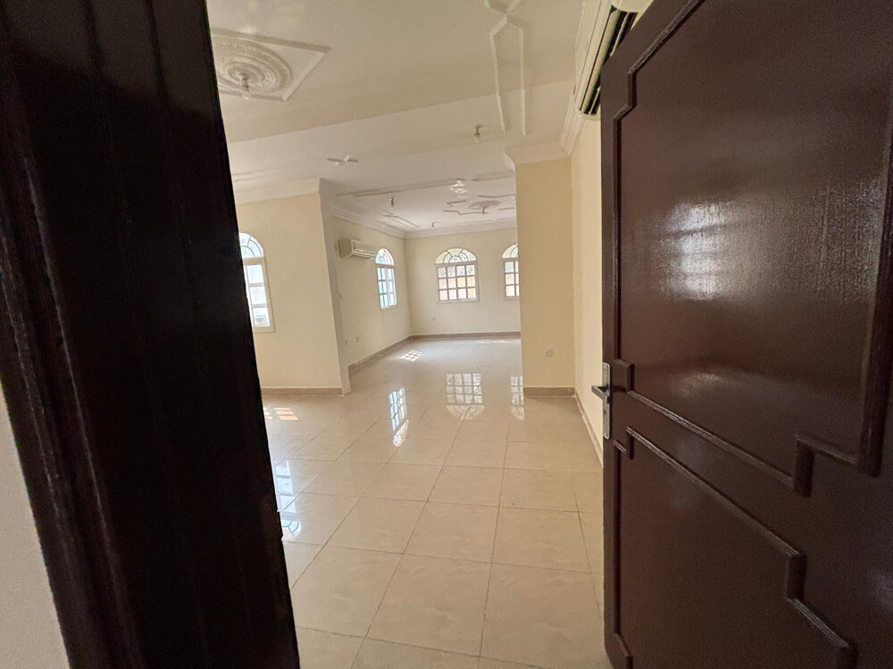 للإيجار فيلا في مريخ إسكان حكومي - 11