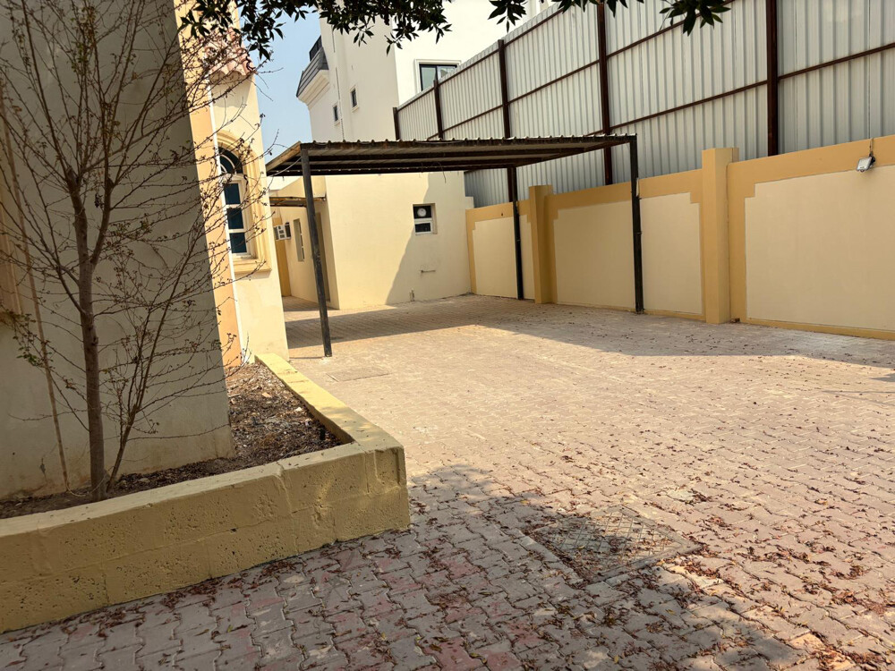 للإيجار فيلا في مريخ إسكان حكومي - 6